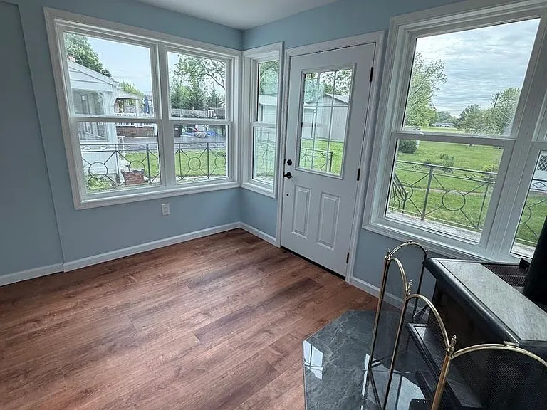 821 Lorane Rd — Photo 24