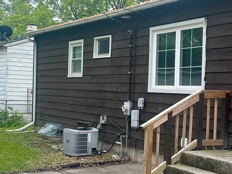 22311 Clyde Ave — Photo 11