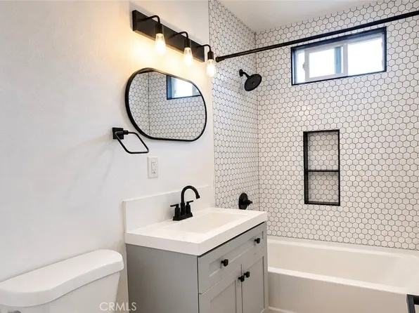 4141 W 161st St, Lawndale, CA 90260