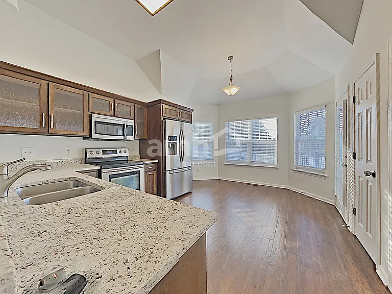 434 Parrish Hl — Photo 3