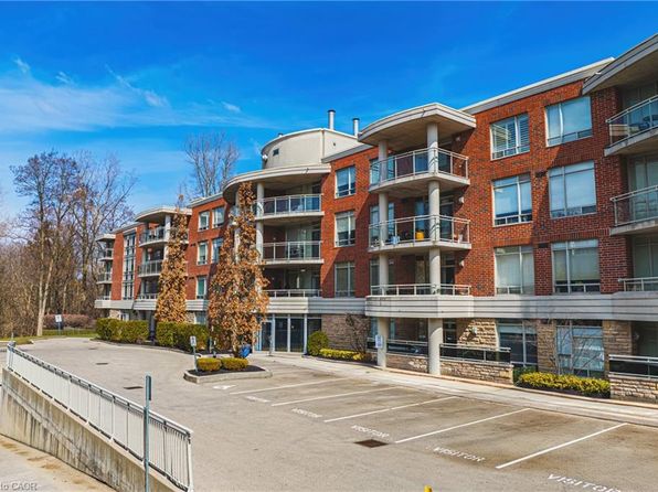 125 Wilson St W #312, Hamilton, ON L9G 0B3