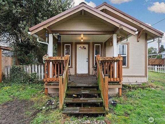 2nd image of 1817 N Tower Avenue