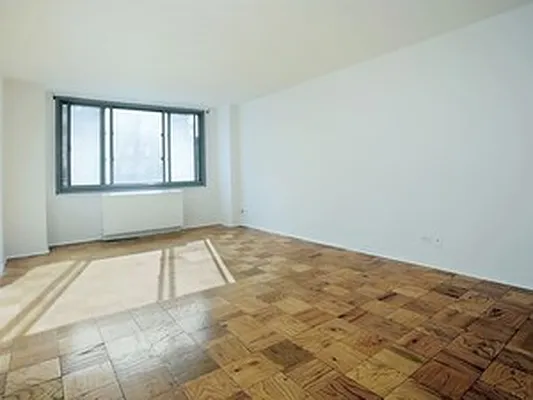 Sold by Corcoran | media 23