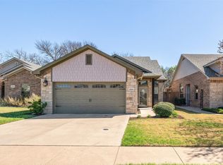2214 Cobblestone Ct, Granbury, TX 76049