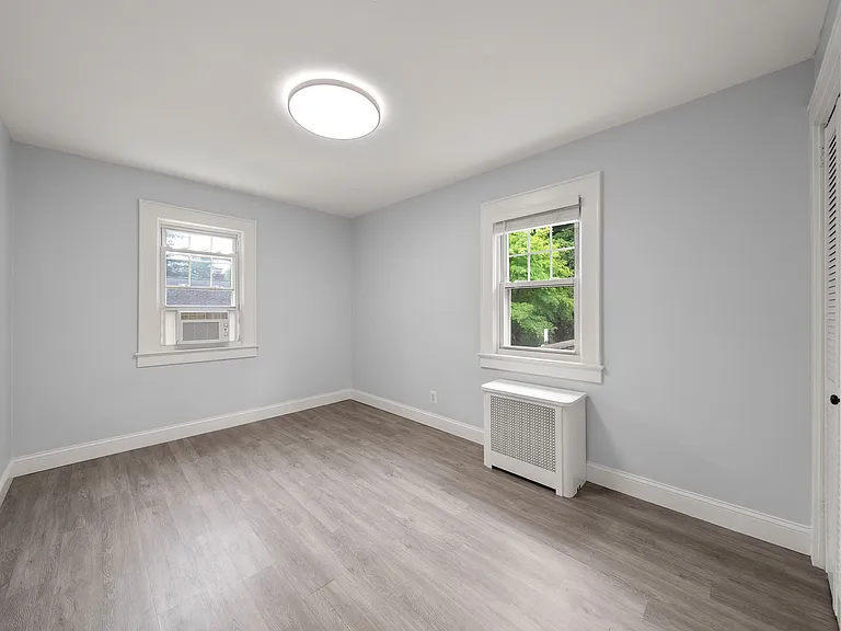 243 Jefferson Ave — Photo 17