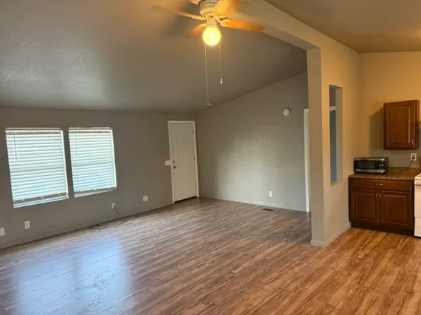 1341 Flying L Ln, Mansfield, TX