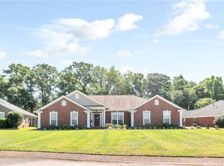 2471 Burlington Dr E, Mobile, AL 36695