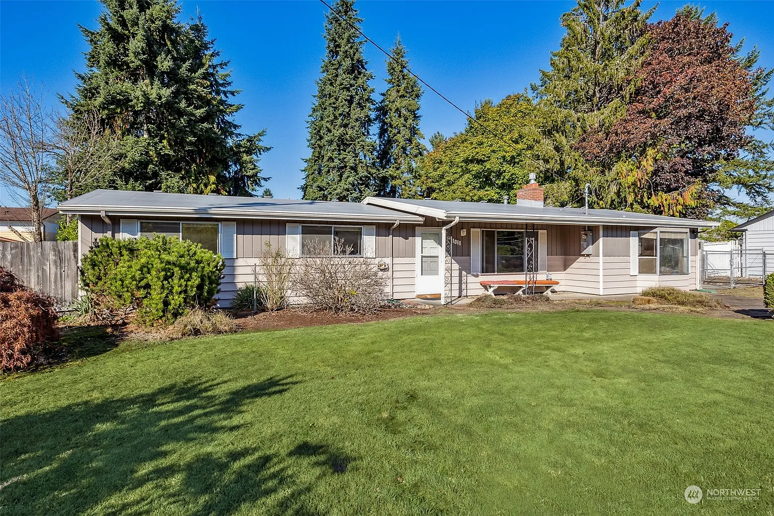 1011 Johns Road E photo 1