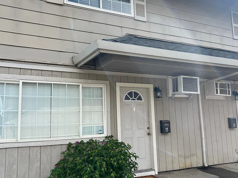 204 Talisman Dr — Photo 20