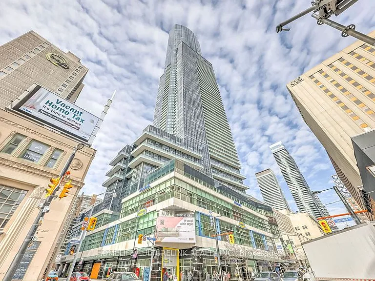 386 Yonge St #4606 — Photo 1