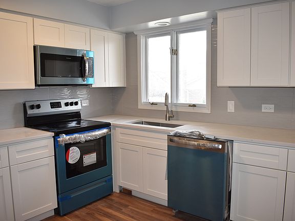5th image of 8996 Archer Ave APT 2H