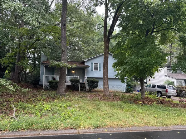 3797 Trenton Dr, Snellville, GA 30039