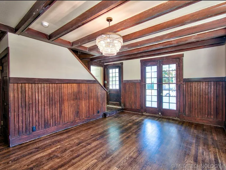 2310 Boston St — Photo 4