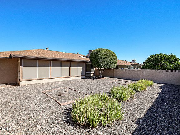 2nd image of 9403 W Garnette Dr