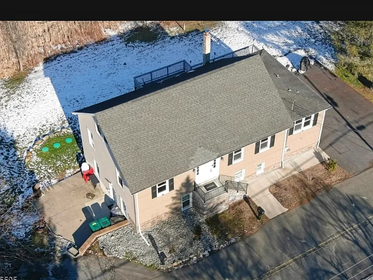 7 Berry Rd #A — Photo 8