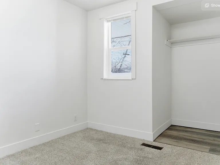 472 E Center St — Photo 7