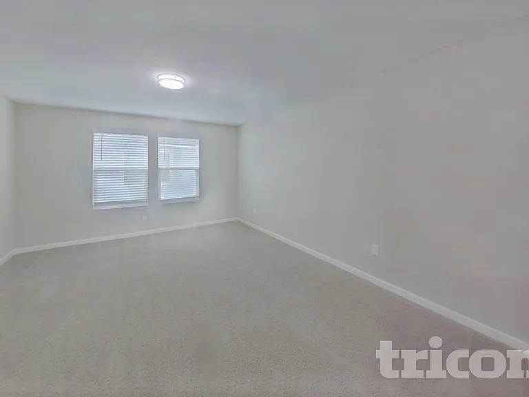 10260 Old Dixie Hwy — Photo 15