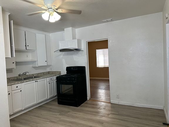 5th image of 1111 Yosemite Blvd APT 2