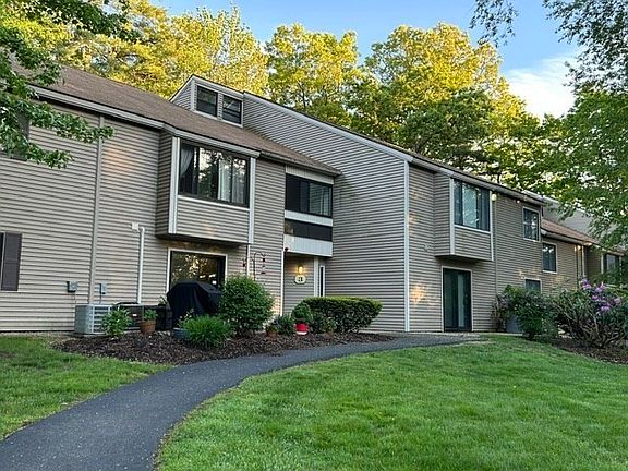 2nd image of 3 Thayer Pond Dr #17