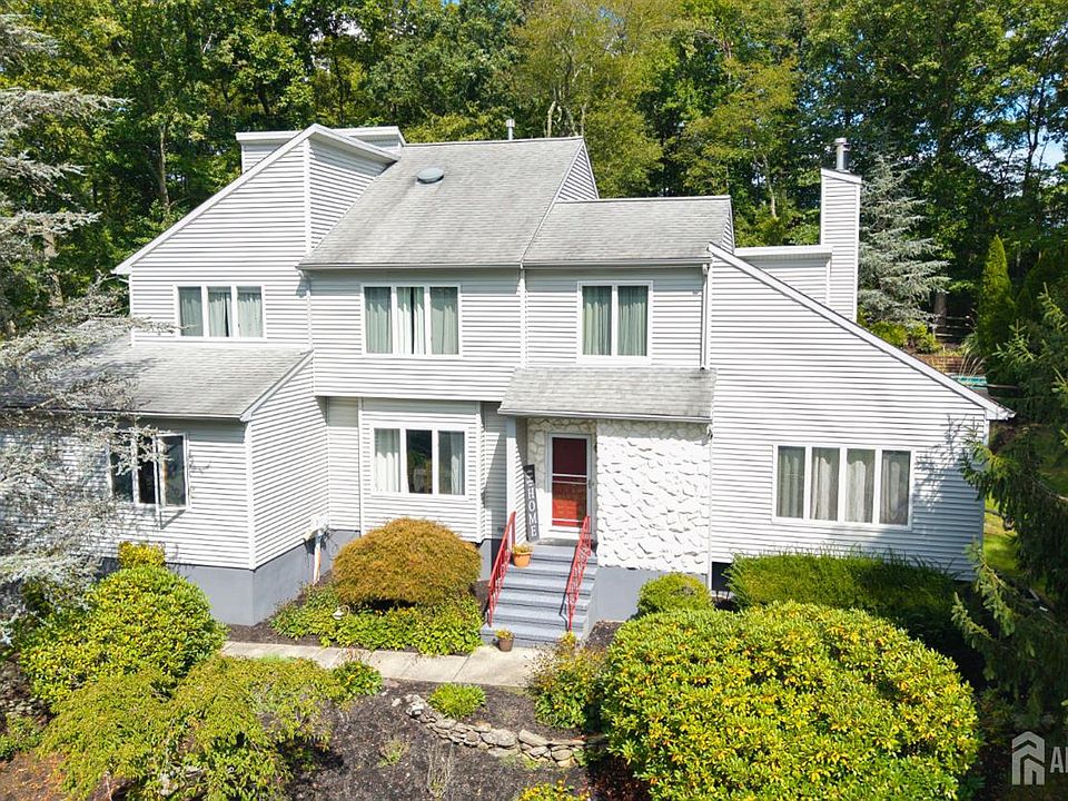 1st image of 314 Sweetmans Ln