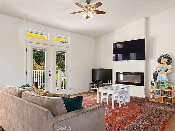 5th image of 21272 Stewart St