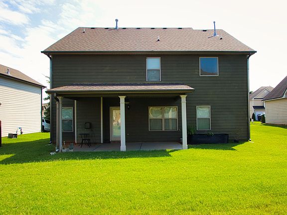 3rd image of 793 Kaitlyn Dr
