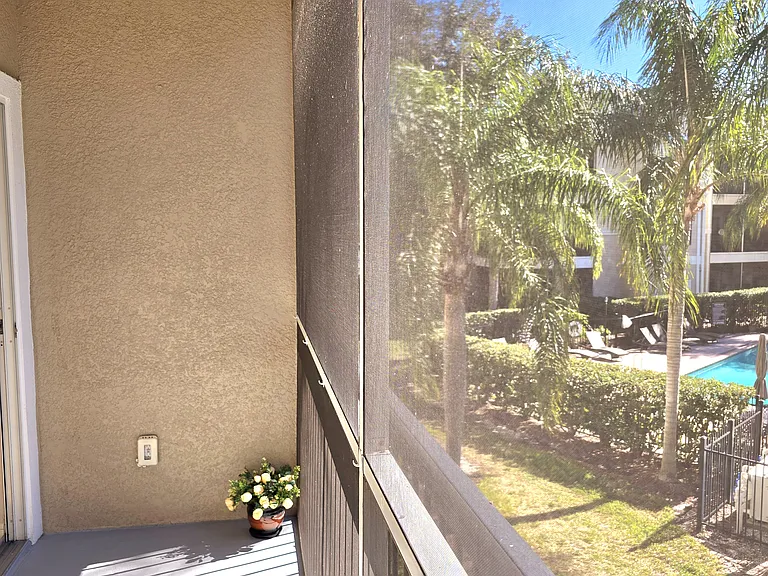 5152 Northridge Rd #205 — Photo 45