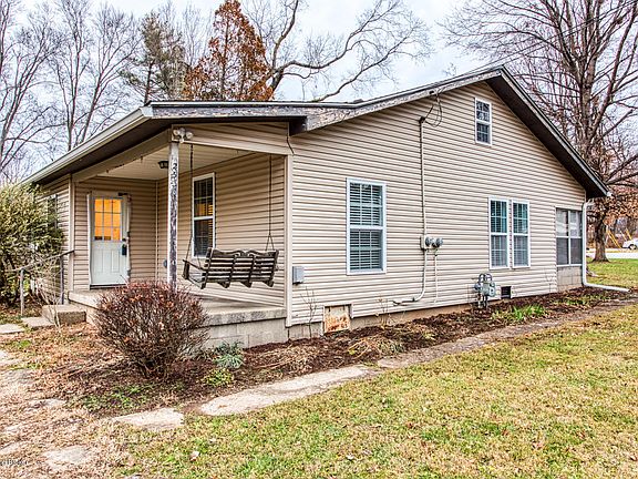 3rd image of 2530 Six Mile Ln
