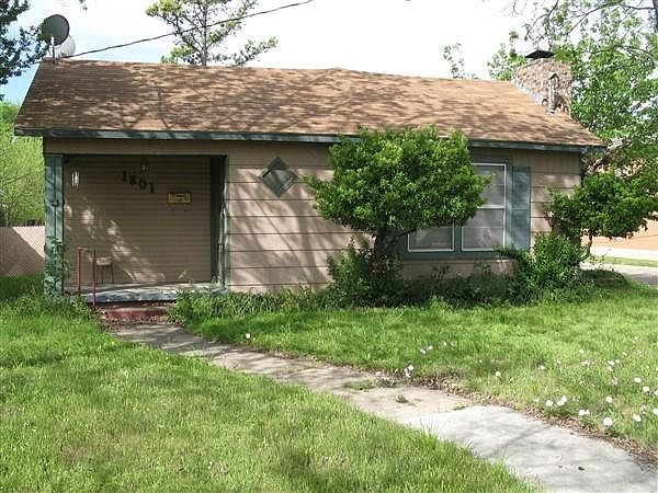 1st image of 1801 9th St