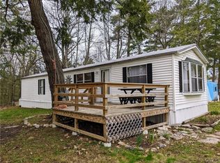 23721 Slate Park Dr, Alexandria Bay, NY 13607
