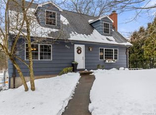 853 Old Hartford Rd, Colchester, CT 06415