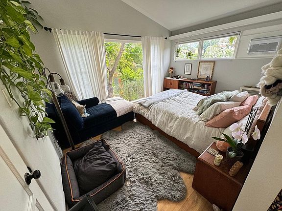 4th image of 6449 Ivarene Ave