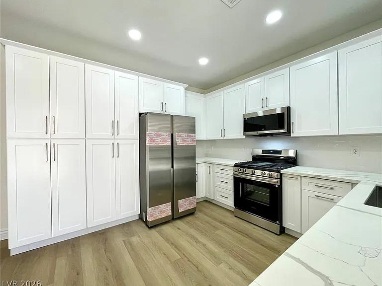 10546 Big Mill Ct — Photo 13