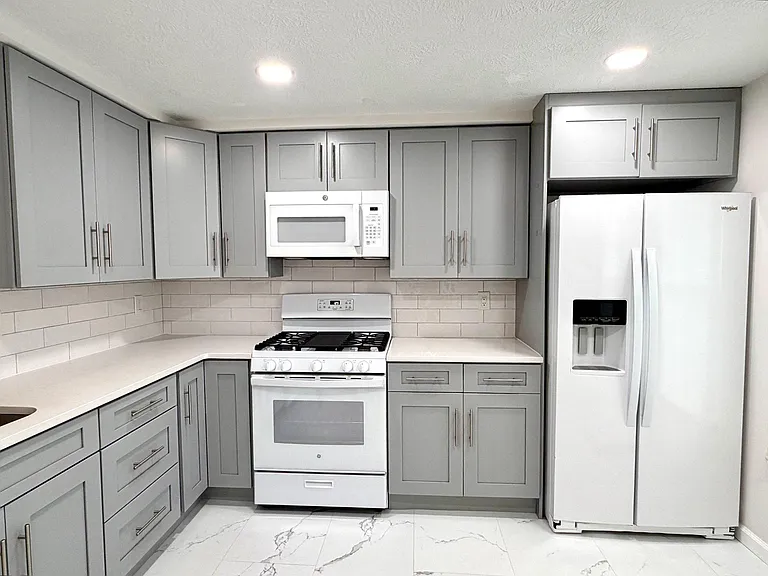 6812 Ericka Ave — Photo 3