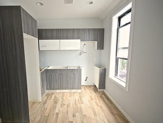 Rented by Rental Solutions Inc | media 37