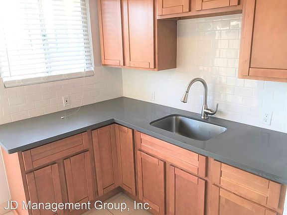 4th image of 1409 Carlson Blvd