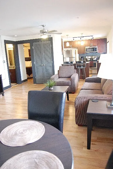4N4 Midtown — Photo 11