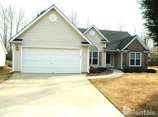 606 Suwanee East Dr, Lawrenceville, GA 30043