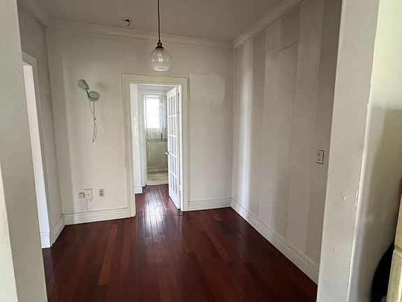 2nd image of 1026 Euclid Ave