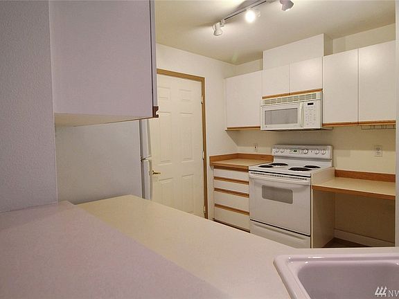 4th image of 4020 S 222nd Pl APT 104