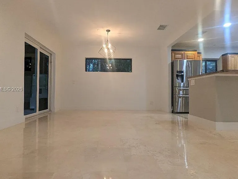 1508 NE 5th Ct — Photo 10