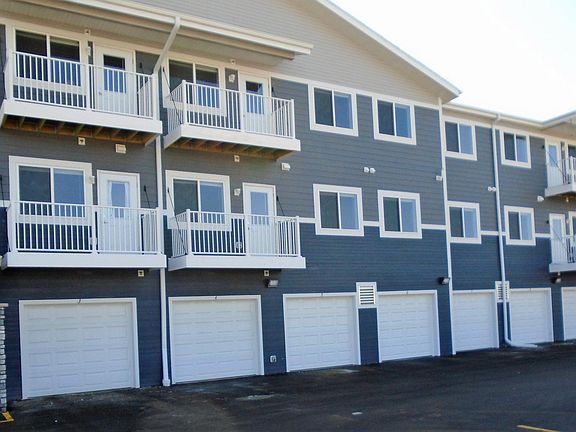 2nd image of 310 Allan Ave APT 217
