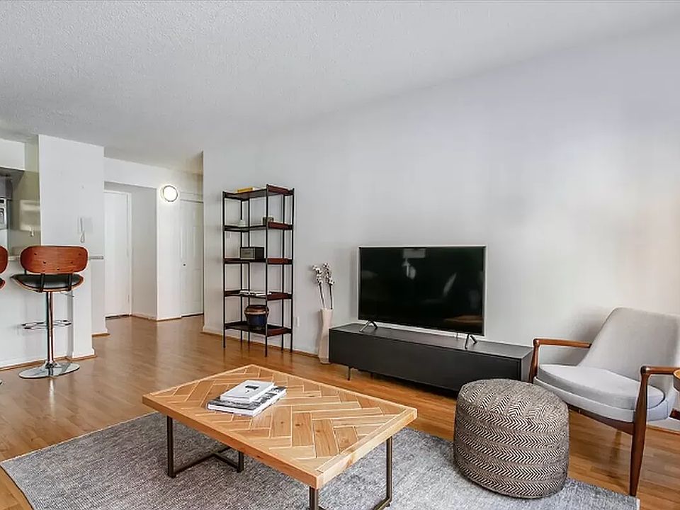 2nd image of 170 W 23rd St #4