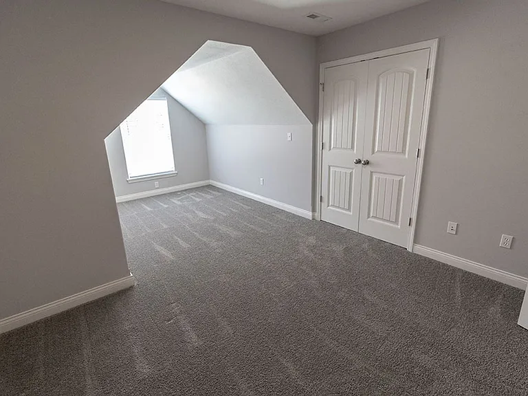 2801 Amberwood Ct — Photo 35