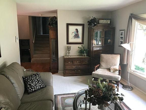 5th image of 749 E Wedgewood Dr
