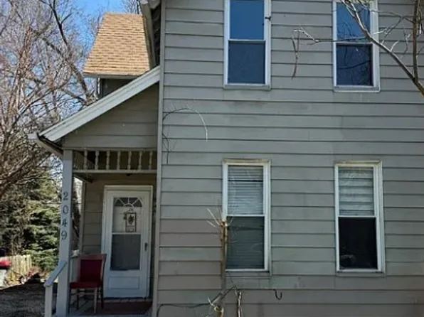 2049 W 95th St.