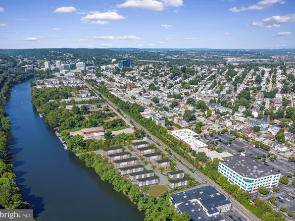 934 Riverplace Dr #34M, Conshohocken, PA 19428