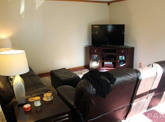 5th image of 1712 W Ayres Ave