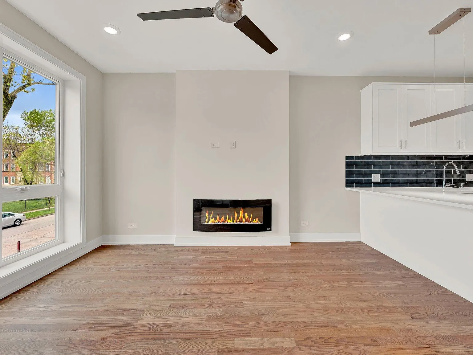 3 bed, 1600 sqft, $2,650 — Photo 4