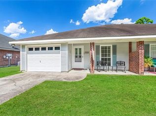 842 Eden Oaks Dr, Ponchatoula, LA 70454